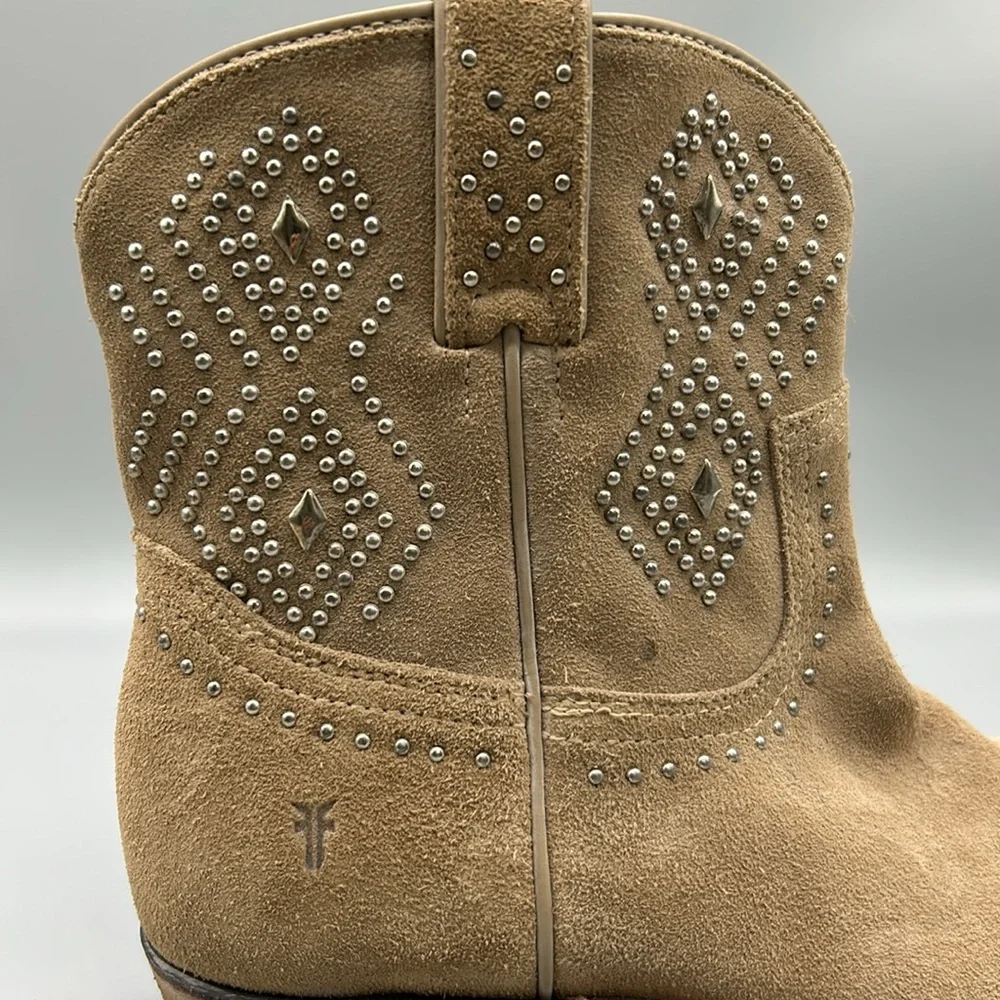 FRYE | BILLY STUD WESTERN BOOTS like new 7.5